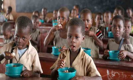 Les États-Unis fournissent 119 millions de dollars au Programme alimentaire mondial (PAM) pour les repas scolaires dans cinq pays