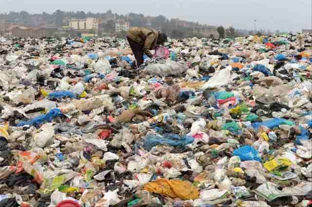 Pourquoi Trump fait pression sur le Kenya à propos des déchets plastiques ?