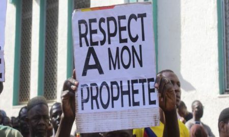 Mali : Des milliers manifestent contre Macron