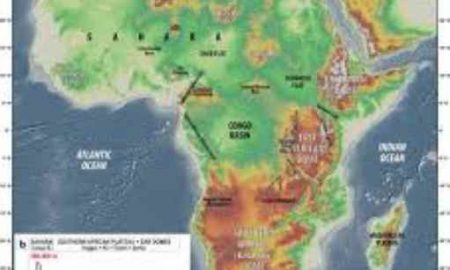 Une première en Afrique, carte détaillée du sol du continent