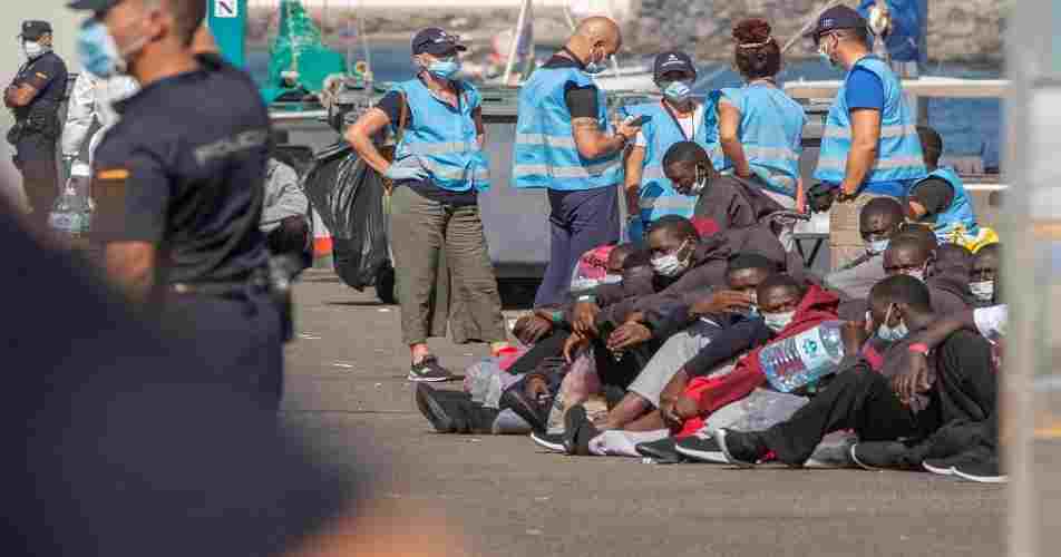 Les îles Canaries face à une crise migratoire