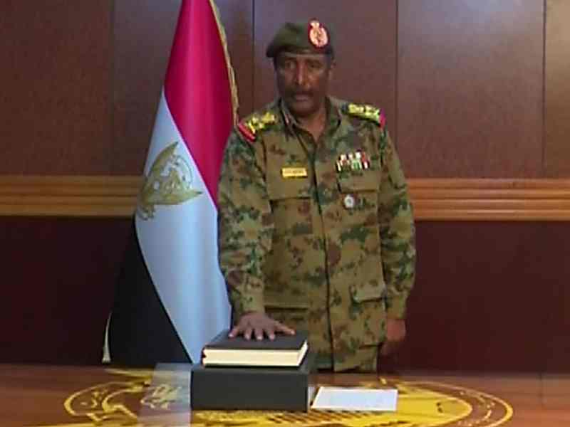 Le gouvernement soudanais rejette une décision d’Al-Burhan