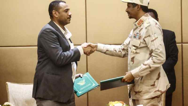La loi américaine renforcera-t-elle l'autorité des civils au détriment des militaires au Soudan?
