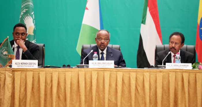 Au début du sommet de l'IGAD à Djibouti...il a été annoncé que la page du différend entre la Somalie et le Kenya serait tournée