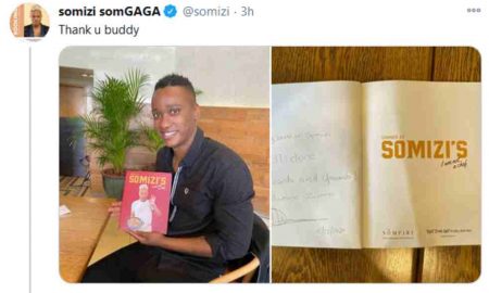 Duduzane obtient une copie du nouveau livre de Somizi