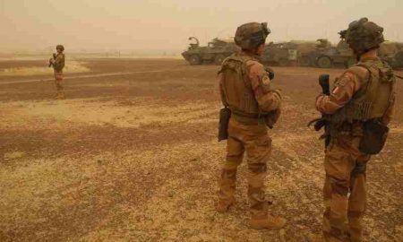 Pressions sur le gouvernement français pour retirer ses soldats du Mali