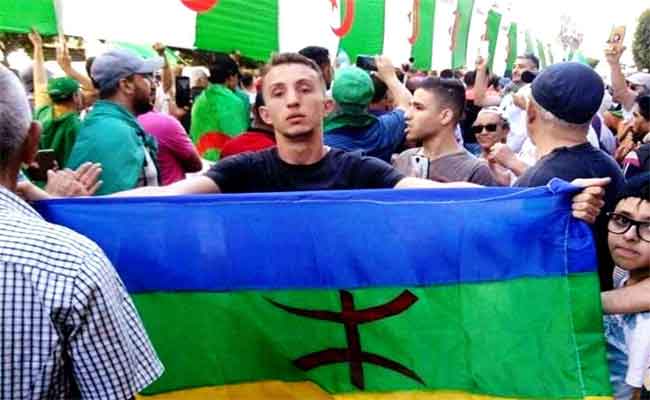 Algérie : libération de l'icône du Hirak populaire