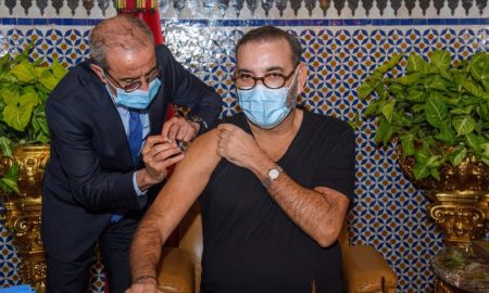 Le roi du Maroc pousse les généraux algériens à mentir à propos de l'arrivée du vaccin russe en Algérie