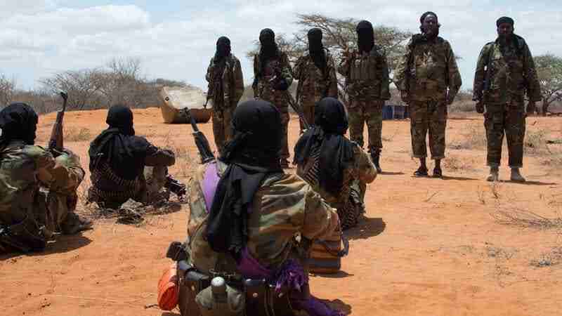 Le "Mouvement Al-Shabaab" bombarde les forces kényanes dans le sud de la Somalie