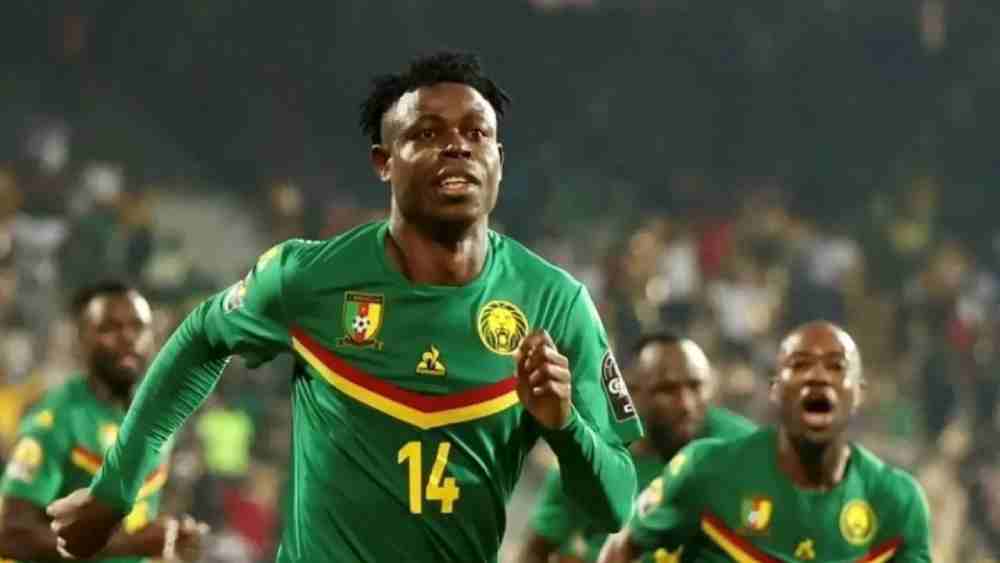 Le Cameroun accueille le Championnat d'Afrique des nations de football avec une victoire contre le Zimbabwe