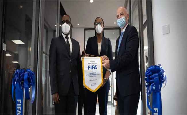 Pourquoi la Fifa veut développer le football en Afrique?
