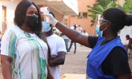 Les vaccins Covax contre le coronavirus en Afrique arrivent