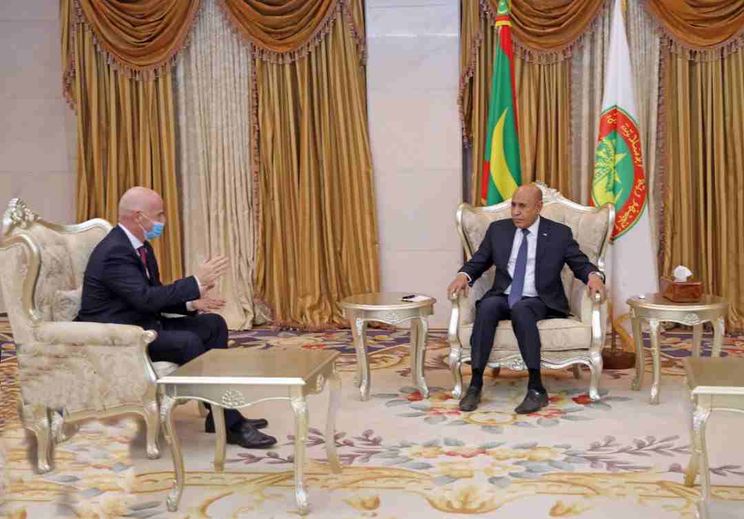 Infantino rencontre le président mauritanien El Ghazouani
