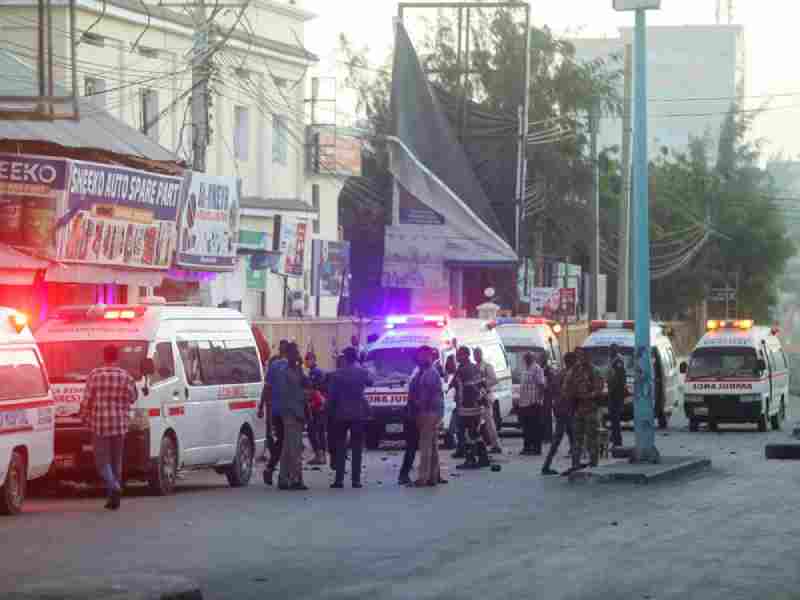 La police met fin à une attaque contre un hôtel à Mogadiscio et annonce la mort d'un ancien général