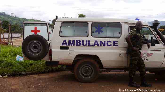 Le Cameroun acquiert des ambulances pour lutter contre le COVID-19
