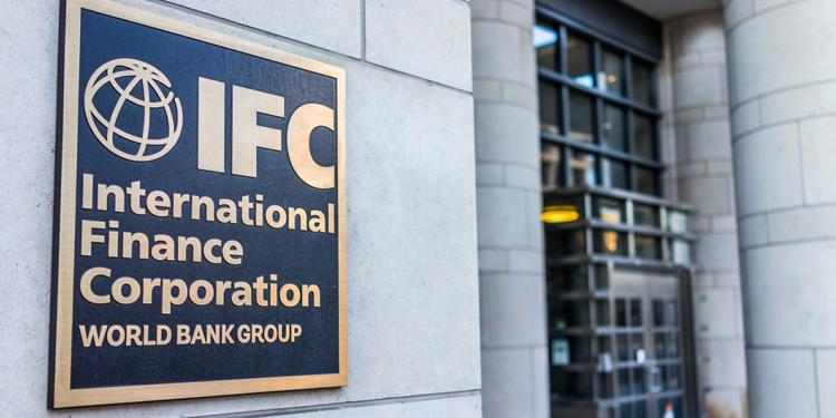 IFC et ALEXBANK s'associent pour encourager les agriculteurs égyptiens à passer aux systèmes d'irrigation solaire