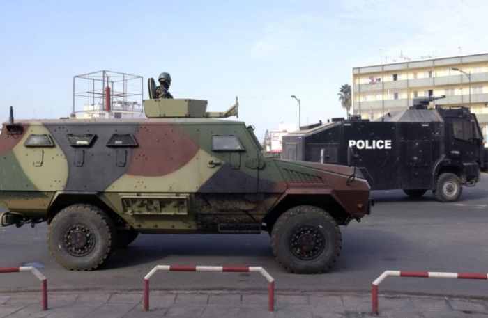 Un juge libère l'opposition sénégalaise Sonko sous la protection de véhicules militaires