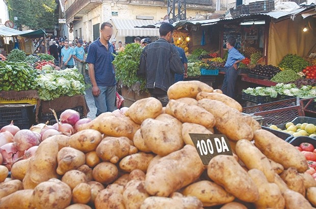 Algérie : la joie du peuple en raison de la disponibilité des pommes de terre dans les marchés