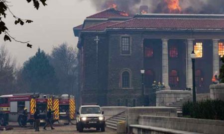 Un incendie s’est déclaré dans la célèbre Montagne de la Table, prés du Cap en Afrique du Sud