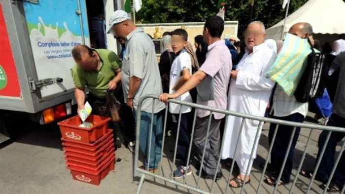 Pendant le Ramadan, les Algériens continuent de souffrir du manque de lait