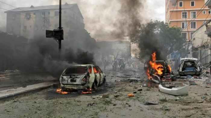 Le bilan d'un attentat-suicide à Mogadiscio s'élève à 11 morts