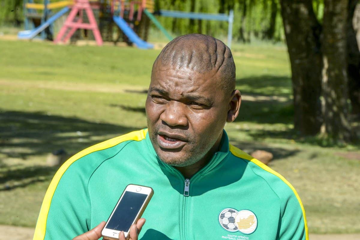 L’entraîneur de football de l’équipe nationale sud-africaine licencié