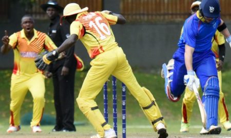 L'équipe de cricket de la Namibie bat l'Ouganda