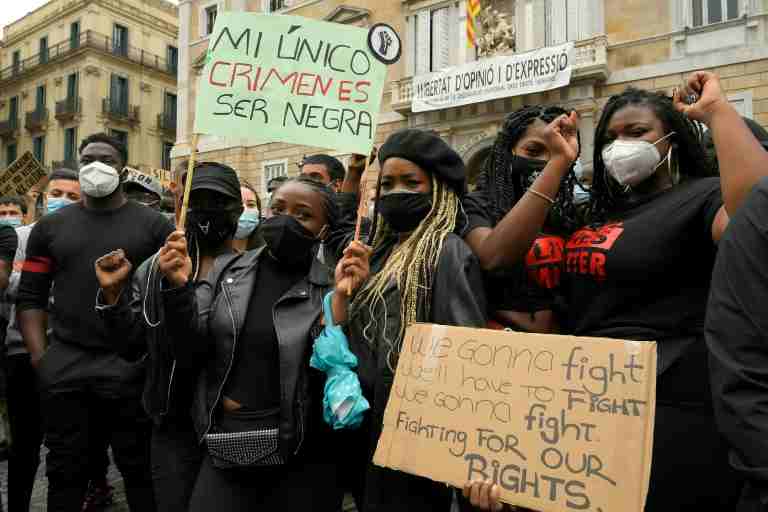 L'Espagne, malgré sa haine et son mépris envers les Africains, veut piller les richesses africaines, en partenariat avec l'Algérie