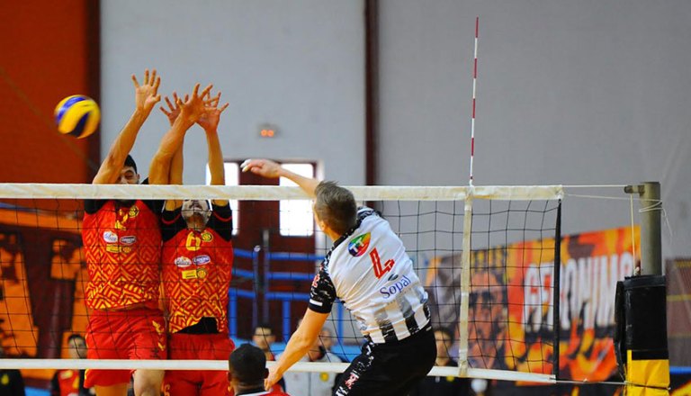 Zamalek et l’Esperance en demi-finale du championnat des clubs africains de volleyball