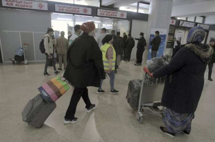 L’Algérie durcie les conditions d'entrée des Algériens et des étrangers au pays