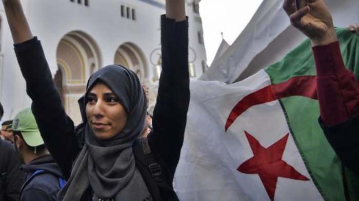 Algérie : comment le régime des généraux veut éteindre la flamme des manifestations?