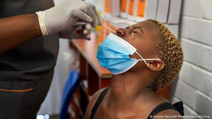 Coronavirus: inquiétude croissante face à l'émergence de nouvelles mutations virales en Afrique