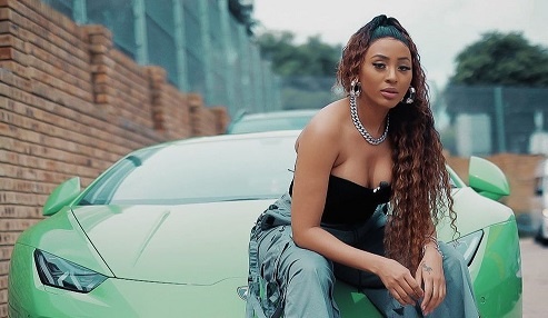 Nadia Nakai Mzansi est-elle la meilleure rappeuse féminine?