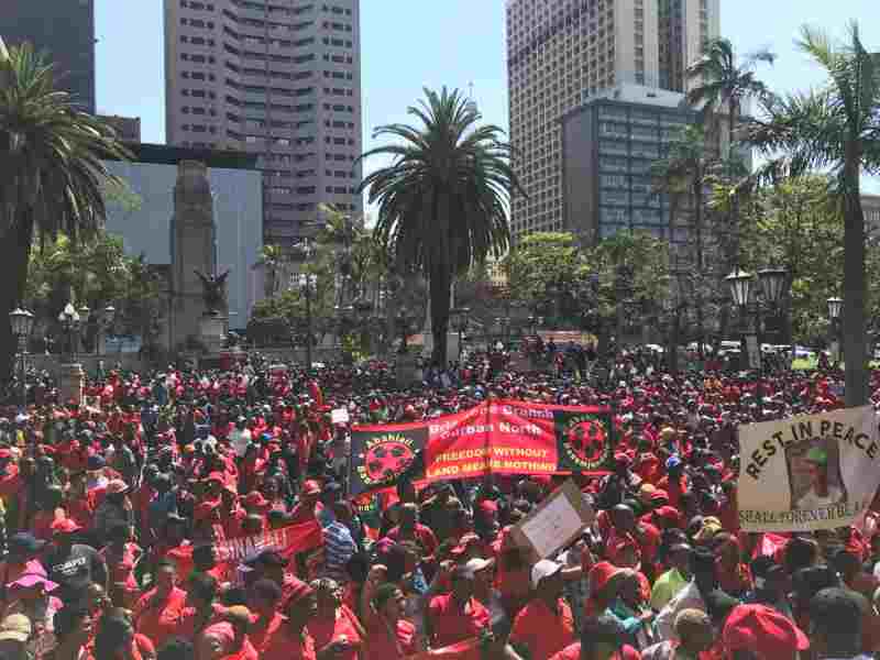 Manifestations contre le projet de loi sur le contrôle des armements en Afrique du Sud