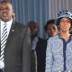 Le président botswanais Masisi reçoit la première dose de vaccin Pfizer