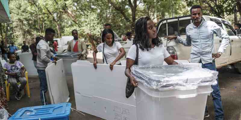 Les envoyés Africains pour observer les élections décrivent le vote en Éthiopie comme meilleur que ses prédécesseurs