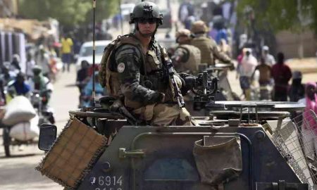Suite au coup d'Etat, la France suspend ses opérations militaires avec l'armée malienne