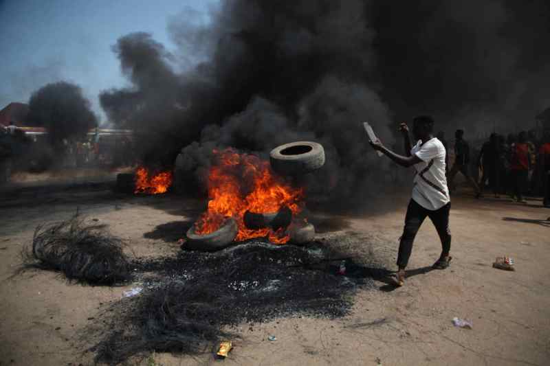 Des manifestants bloquent les routes pour protester contre les meurtres et les enlèvements au Nigeria