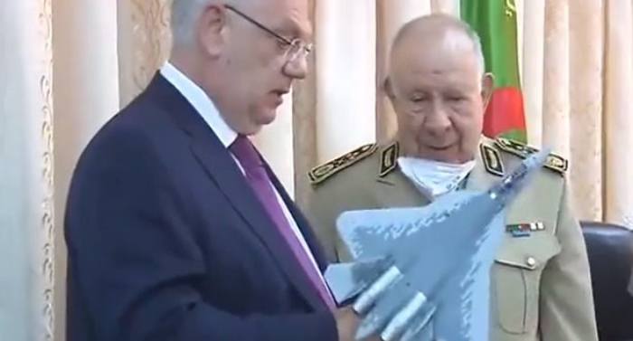 Le plan diabolique des généraux algérien pour avoir les commissions sur les ventes d'armes en dépit de la souffrance du peuple