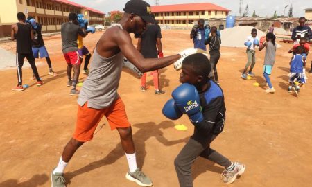 Le prodige de la boxe nigérian aspire à se frayer un chemin dans la vie