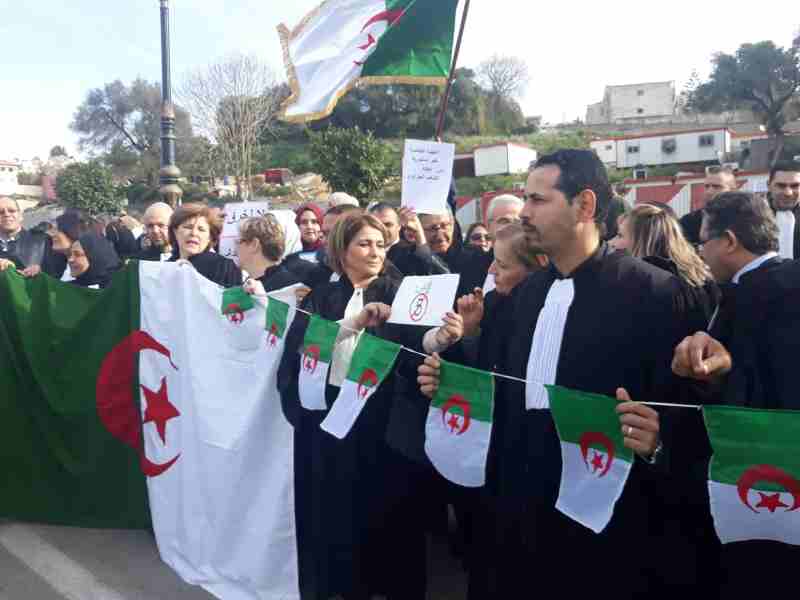 Pourquoi les avocats en Algérie boycottent le travail judiciaire?