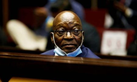 Jacob Zuma se rend pour qu'il purge une peine de prison