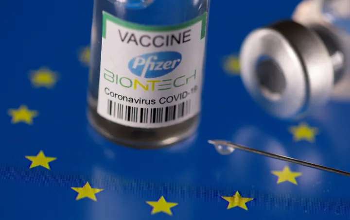 Pfizer et BioNTech s'associent à Biovac pour fabriquer et distribuer des doses de vaccin COVID-19 en Afrique