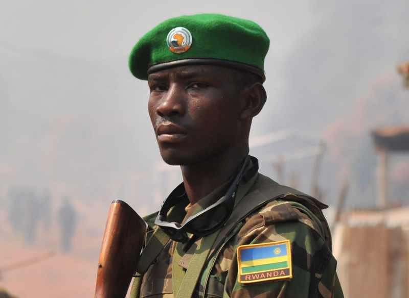 Le Rwanda envoie des troupes combattre les extrémistes au Mozambique