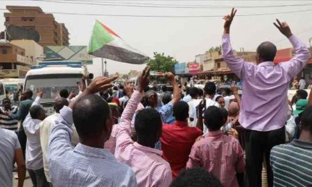Soudan: Manifestations appelant à la démission du gouvernement et les forces de sécurité les dispersent à l'aide de gaz lacrymogène