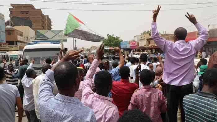 Soudan: Manifestations appelant à la démission du gouvernement et les forces de sécurité les dispersent à l'aide de gaz lacrymogène