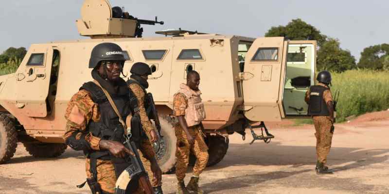 Victimes civiles et militaires, le bilan de l'attaque au Burkina Faso s'élève à 120