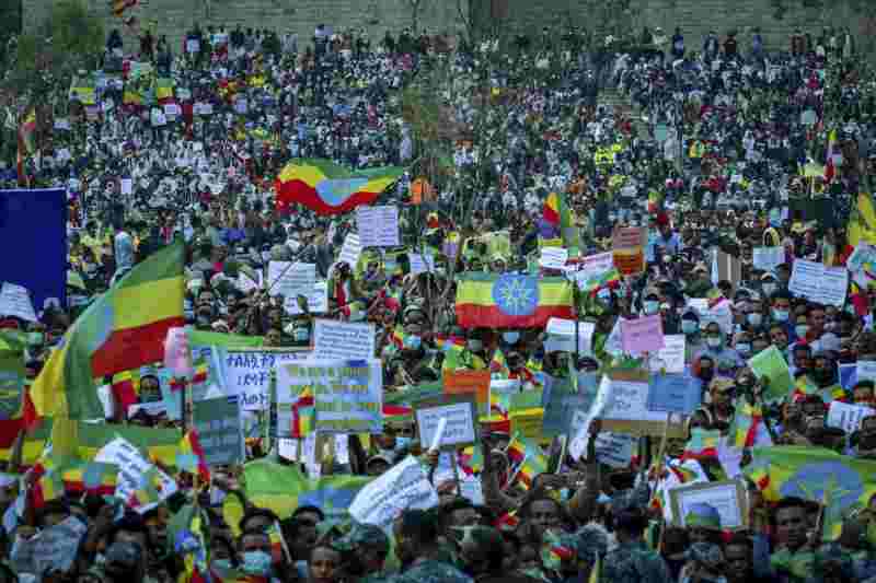 Éthiopie…Des milliers de personnes ont manifesté contre les rebelles du « Tigré »