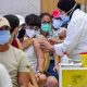 La vaccination contre le Covid-19 s'accélère en Tunisie touchée par le virus