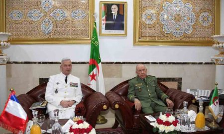 La France ordonne à l'armée algérienne d'intervenir au Mali